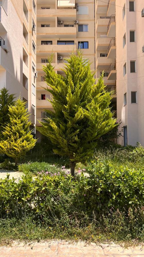 Mire Apartment Durres Exterior photo