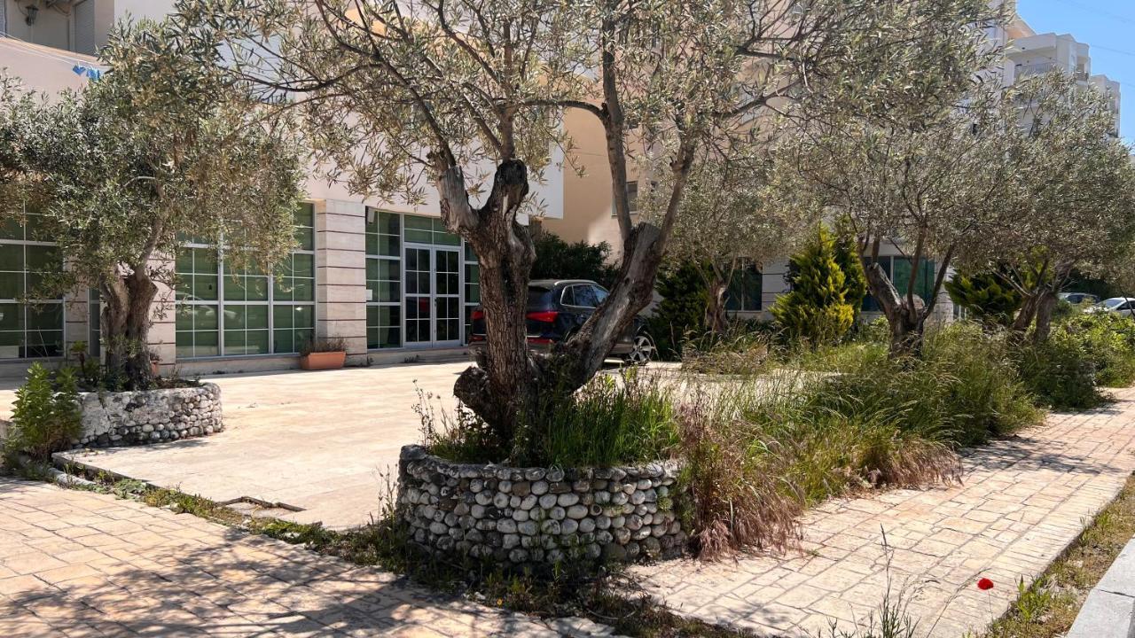 Mire Apartment Durres Exterior photo